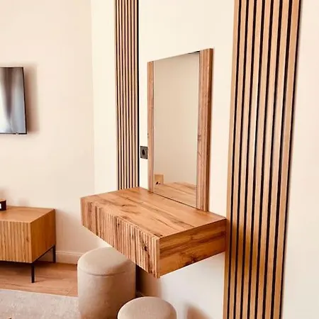 Design Lux 2 Bedroom *
