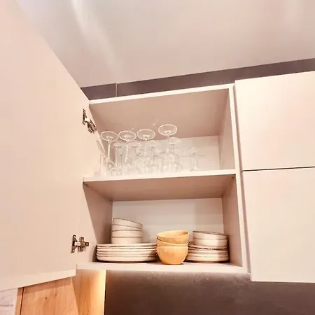 Design Lux 2 Bedroom